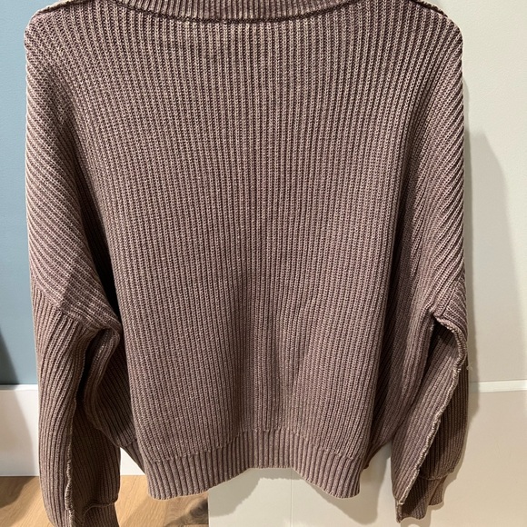 Pol size small mocha true to size fit sweater. - Picture 4 of 4